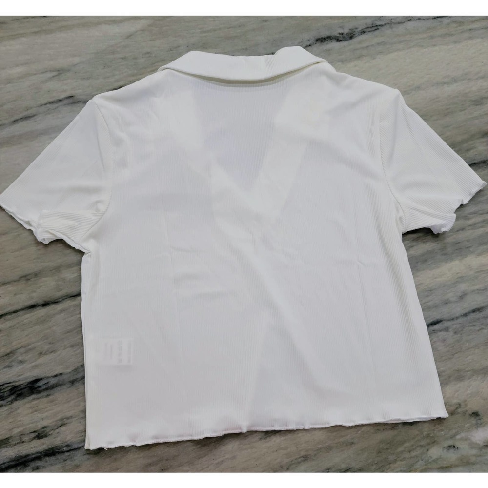 White Ribbed Collared V Neck Cropped Tee Medium NWT - Picture 4 of 8